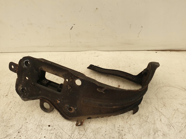 фото №1, Крепление левый перед mercedes w211 eu другие