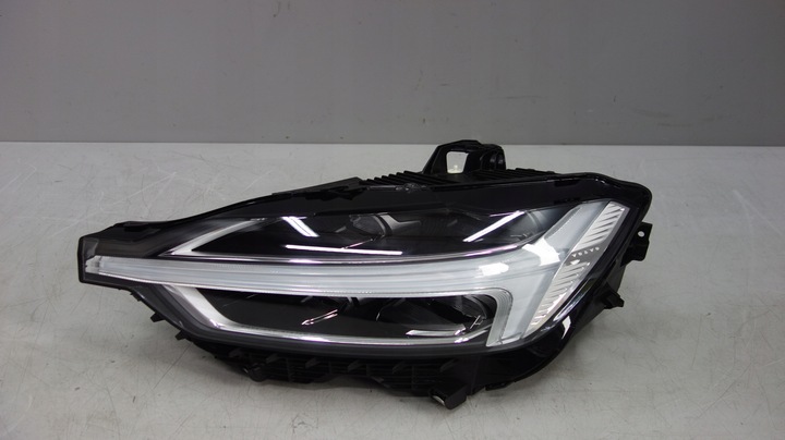 фото №1, Volvo xc60 ii лампа передня ліва повний led