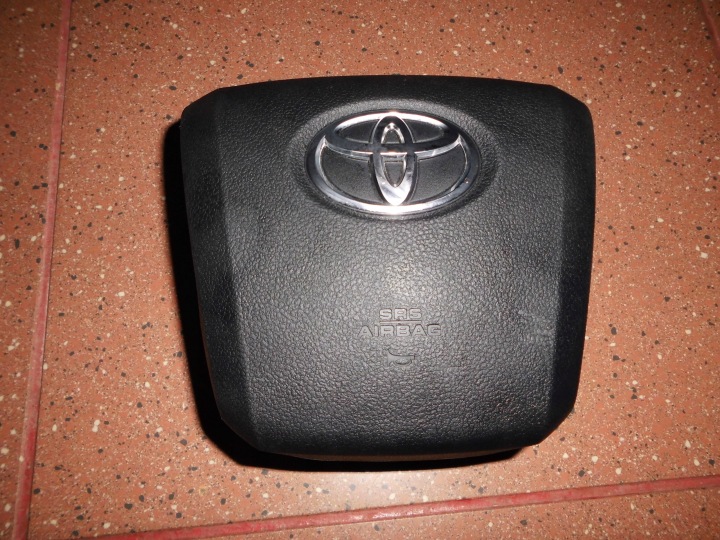 фото №9, Toyota prius 4 iv консоль + 3 x подушка + 4 x pas