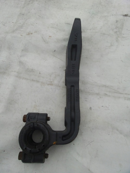 фото №1, Кріплення стабілізатора амортизатора daf 106 6x2