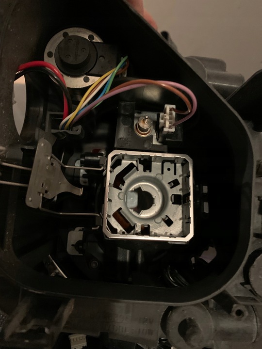 фото №6, Audi q3 11-14 права лампа ксенон