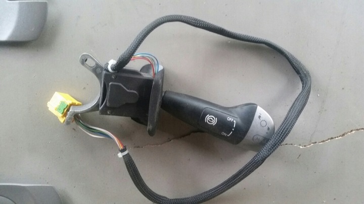 фото №1, Перемикач кермовий/підкермовий зміни коробки передач daf xf 105 10r