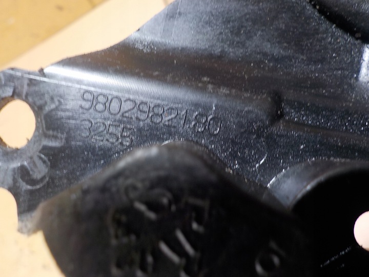 фото №4, Корпус розподільний вал 9802982180 ford mondeo mk5