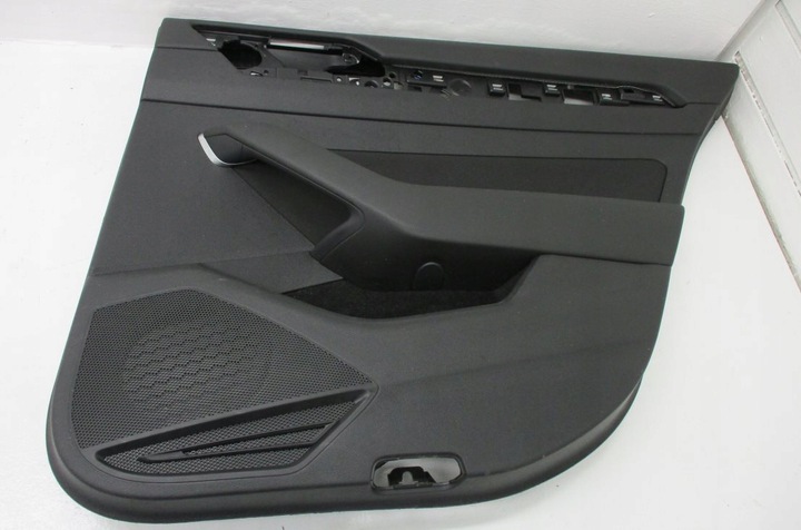 фото №5, Боковина двері праві зад vw passat b8 3g0867068a