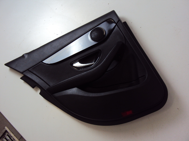 фото №3, Обивка дверь левый зад mercedes c-klasa w205 17r