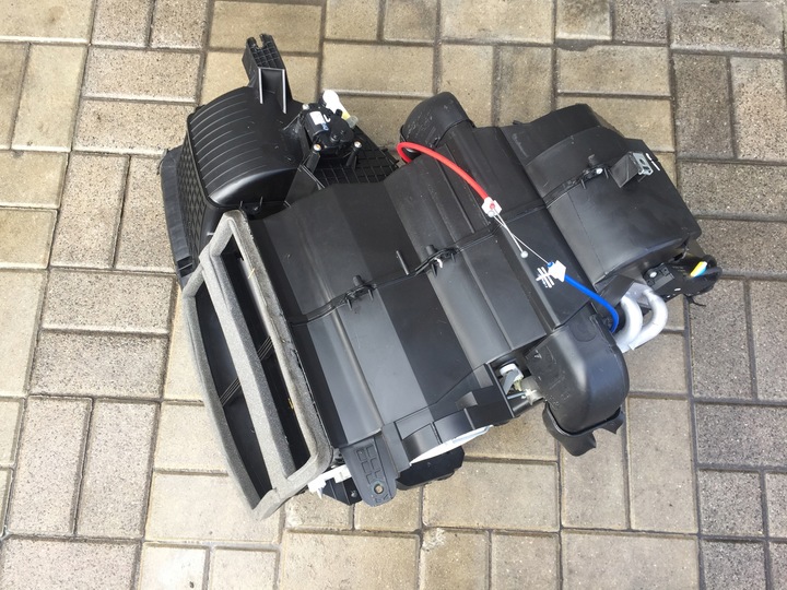 фото №5, Ford fiesta mk7 рестайлінг обігрівач bez клімат європа