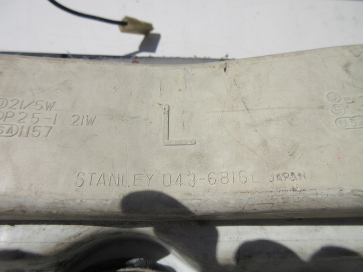 фото №8, Лампа задняя левая mazda 323 bd 043-6818l 1980-82