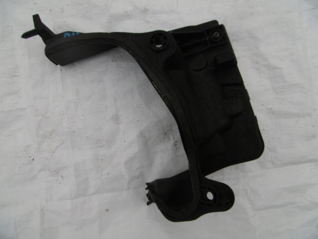 фото №1, Espace v защита корпус пластик 668623061r