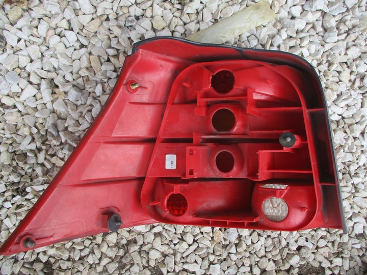 фото №2, Vw golf iv лампа зад права hb