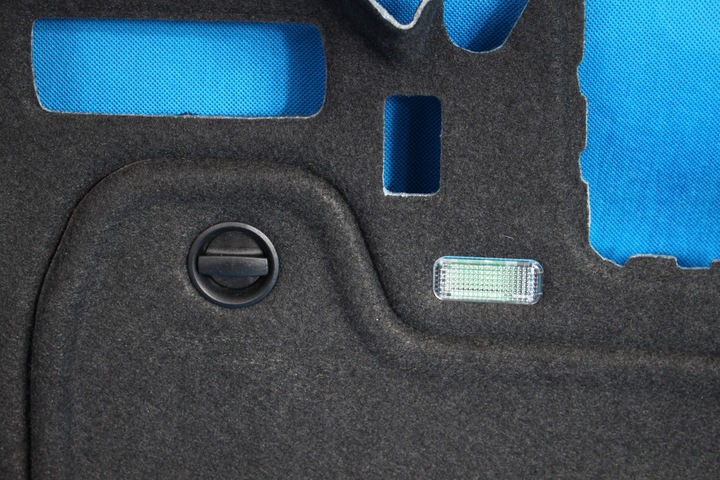 фото №6, Audi a5 s5 8w cabrio боковина багажника l 8w7863879a