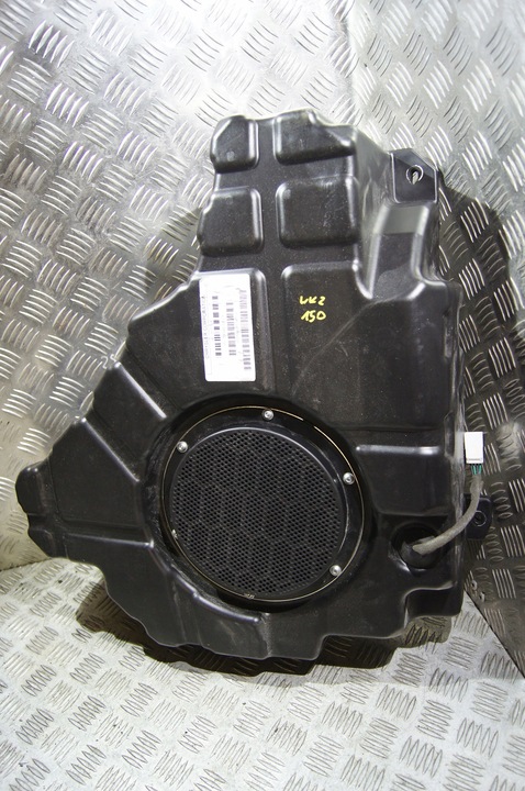 фото №1, Сабвуфер динамик grand cherokee wk2 рестайлинг