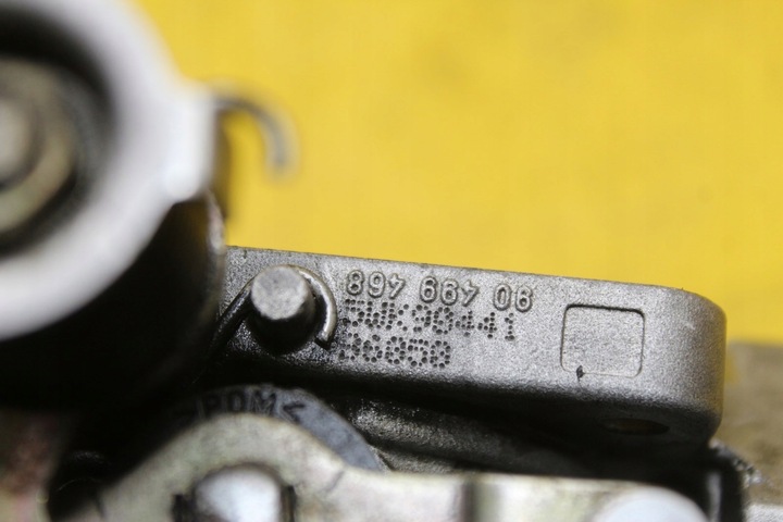 фото №9, Дроссельная заслонка opel vectra b 2.0 b 90499468