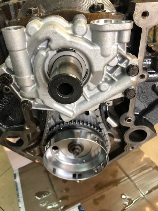 фото №7, Chrysler 300m lhs 3.5 крышка сальник 466387