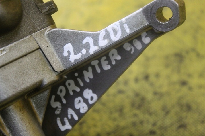 фото №13, Насос масла sprinter 906 2.2 cdi 6111810201