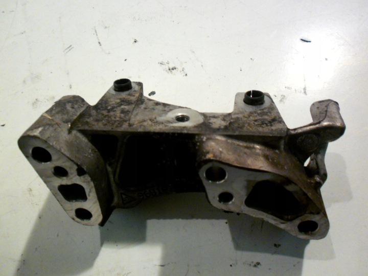 фото №1, Citroen c4 picasso 1.6 hdi 109 km лапи двигуна !