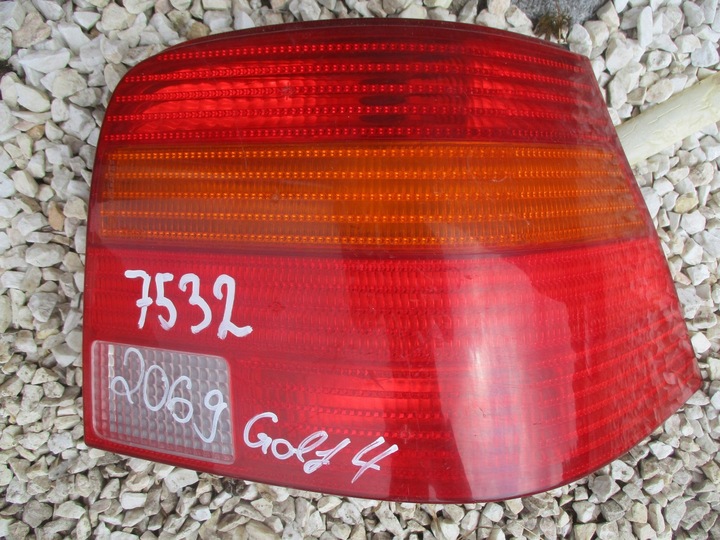 фото №1, Vw golf iv лампа зад права hb