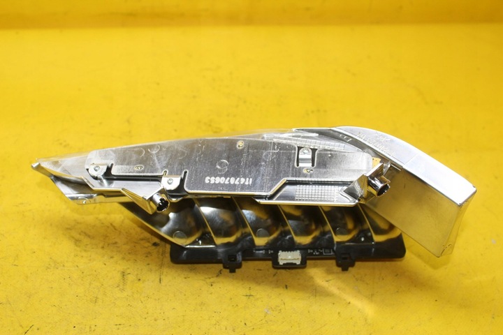 фото №6, Відбивач лампи bi-xenon правий перед maserati ghibli