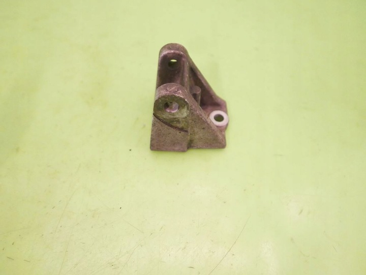 фото №4, Лапи кронштейн mazda premacy i cp fl 1.8 16v 01-05