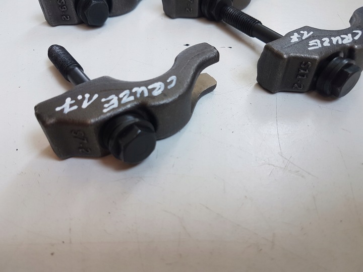 фото №3, Крепление впрыска винт chevrolet cruze 1.7 vcdi