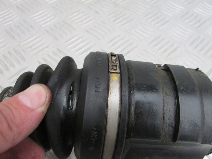 фото №3, Піввісь ліва toyota avensis t25 рестайлінг 2.2 d4d 07r