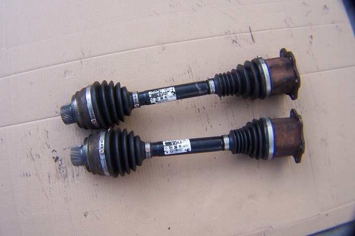 фото №1, Audi a4 a5 tfsi tdi полуось 8k0407271aj