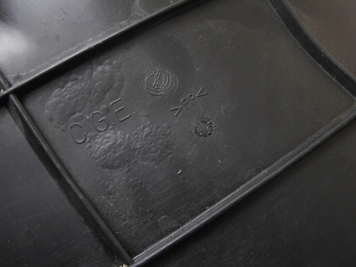 фото №8, Підкрилок праві зад fiat palio weekend 97-00