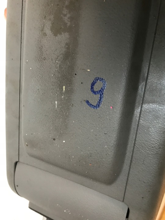 фото №5, Audi a6 c6 подлокотник кожа 4f0