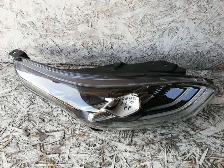 фото №1, Kia ceed 18- фара правые полный led