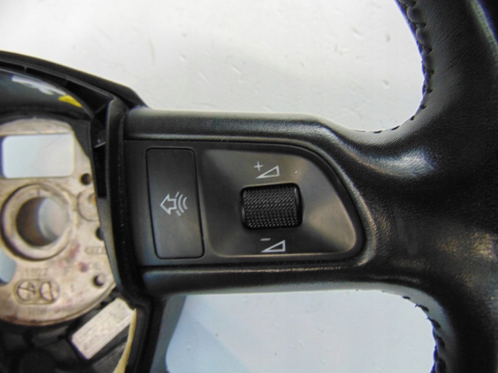 фото №9, Руль кожа audi a6 c6 4f0419091db 1kt