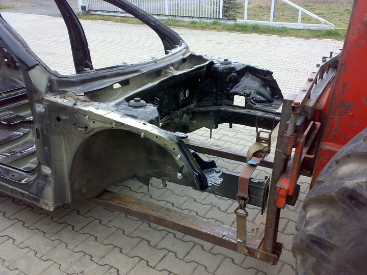 фото №1, Kia optima iii 2010 2015 чверть передня перед права