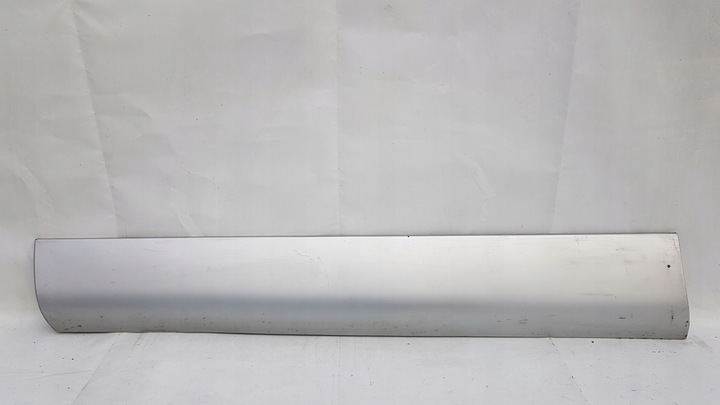фото №1, Audi q7 4l0 планка двері ліва перед оригінал.