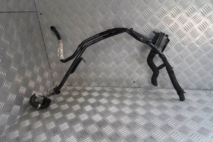 фото №1, Audi q5 80a 3.0dprzewody воды двигателя 06h121601d