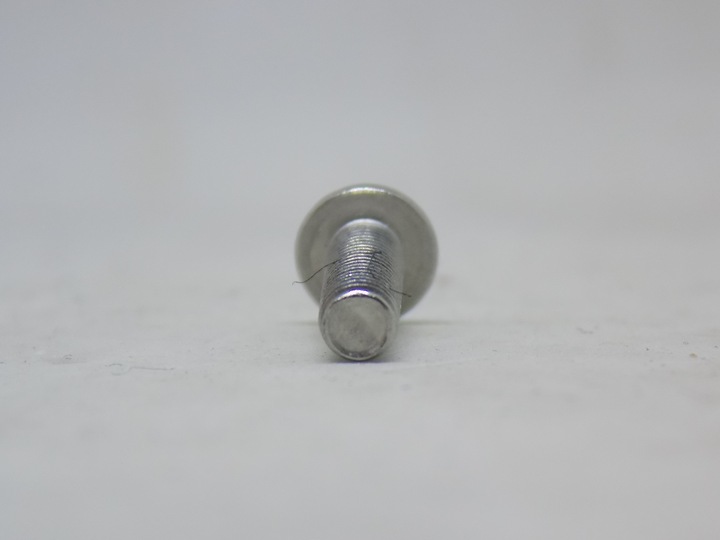 фото №7, Клипсы болты кронштейны винты