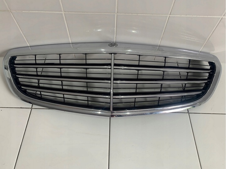 фото №2, Решётка радиатора решётка mercedes c-klasa elegance a2058806606