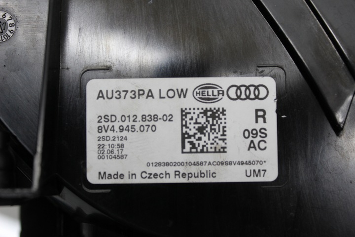 фото №8, Audi a3 sportback рестайлинг 8v лампа правые зад 2016+