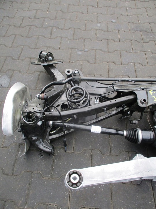 фото №7, Підвішування балка mini f54 2,0i 18r зад задні