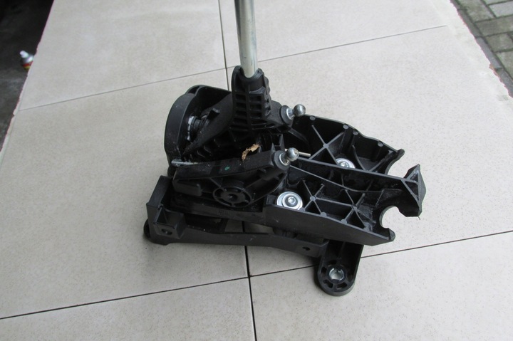 фото №1, Домкрат выборщик коробки передач ecosport 1,5 tdci 2014 год