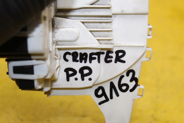 фото №7, Замок двері праві перед vw crafter a9067201735 4 pin