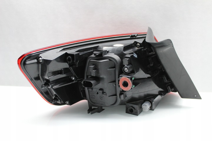 фото №9, Audi a3 sportback рестайлинг 8v лампа правые зад 2016+