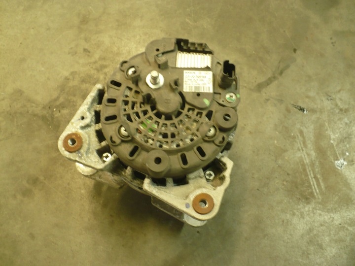 фото №2, Генератор dacia renault bosch 231005079r