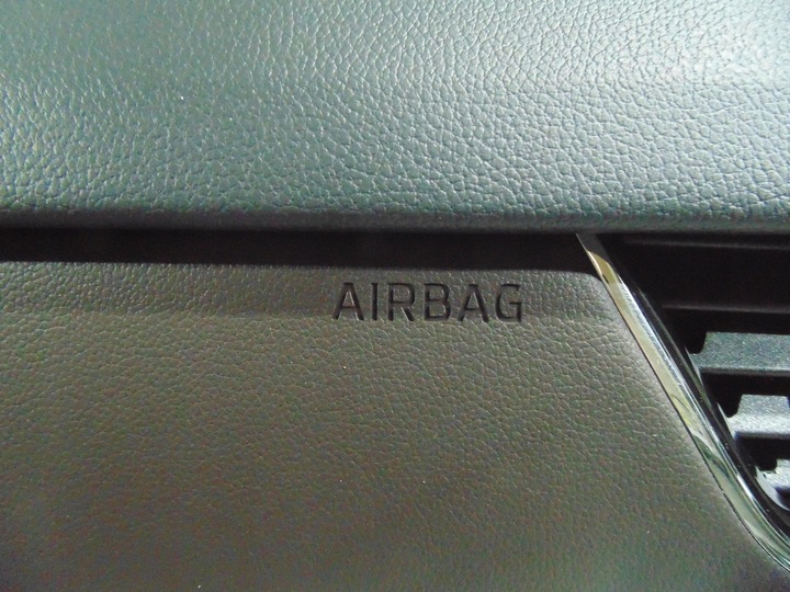 фото №6, Skoda octavia 3 iii панель консоль подушка безпеки ремені