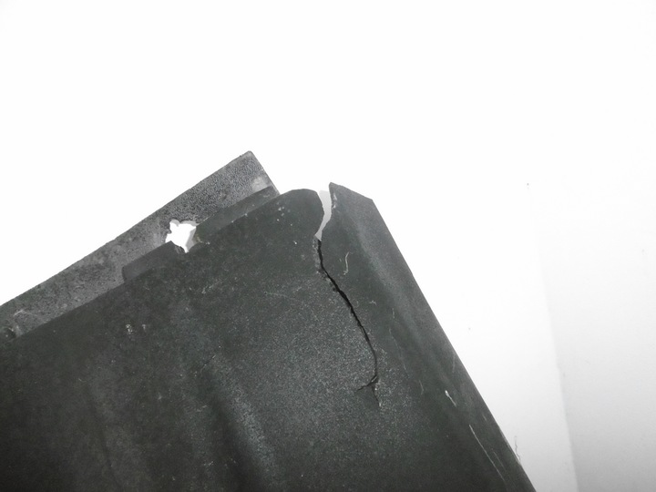 фото №8, Підкрилок кронштейн правий зад magnum