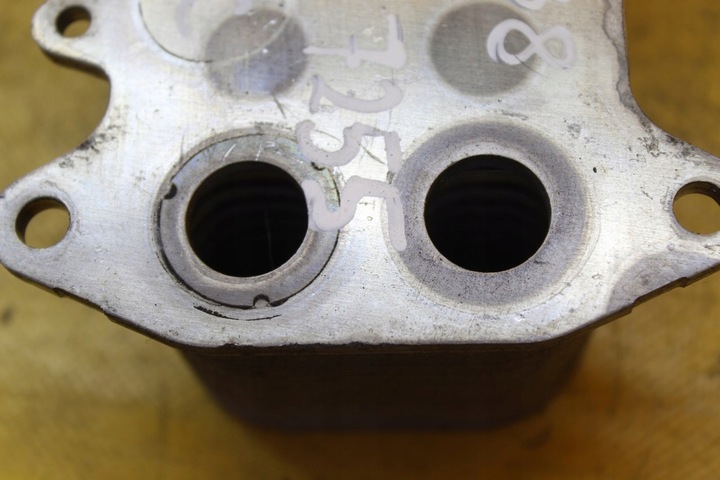 фото №5, Радіатор масла a4 b8 2.0 tdi cjc 03l117021c