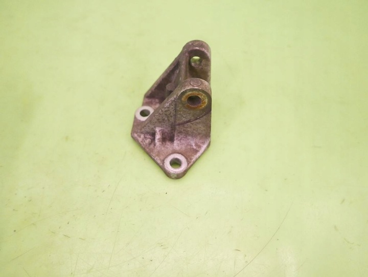 фото №2, Лапи кронштейн mazda premacy i cp fl 1.8 16v 01-05