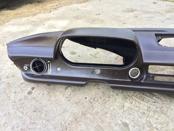 фото №5, Коричнева панель роздавальна mercedes w114 w115. benz