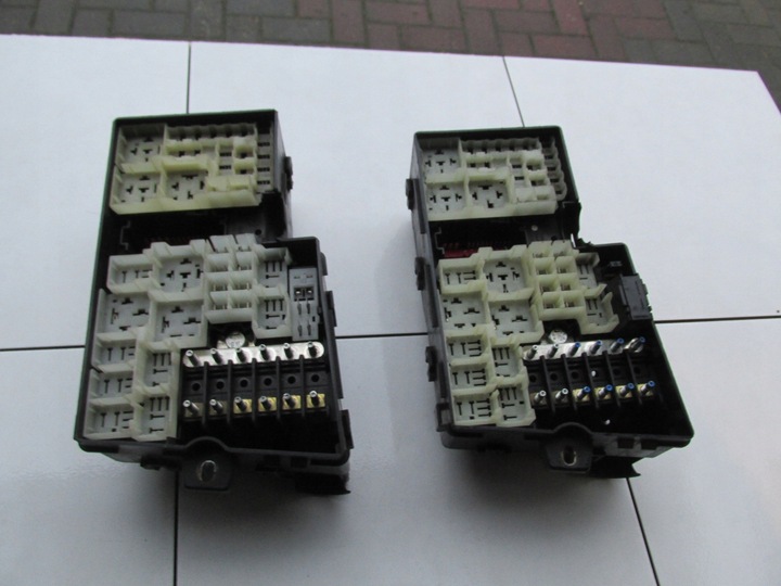 фото №1, Корпус коробка предохранителей focus mk2 c-max mk1