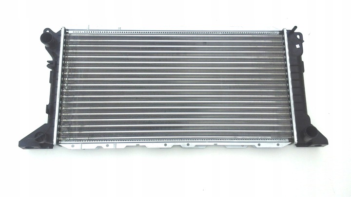 фото №13, Радіаторів двигуна nissens 60044 60624581