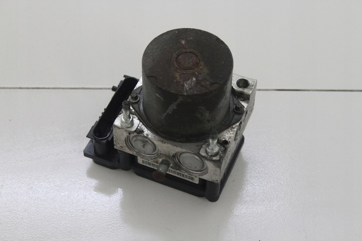 фото №1, Насос abs toyota avensis t25 04-07r 2.0 d4d