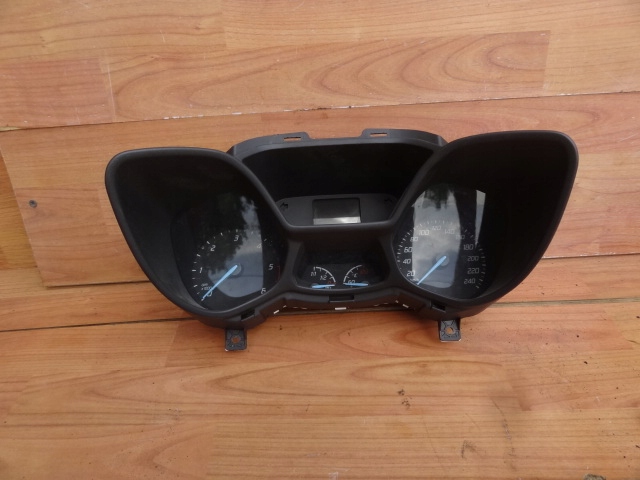 фото №1, Transit connect mk2 14r 1,6 tdci спідометр  прилади eu