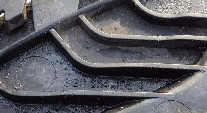 фото №3, Passat b8 накладка порога брызговик правые 3g0854856a